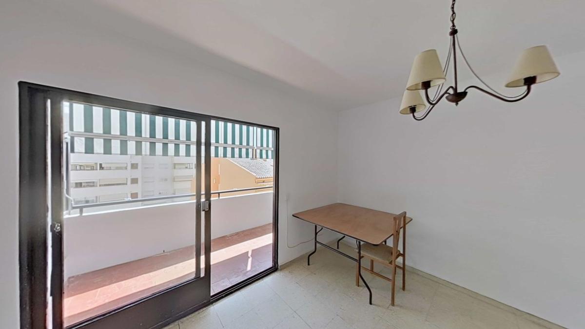 Продажа квартиры на Piso en Calle Juan Sebastián Elcano, La Puya - La Ermita, Marbella, Марбелла
 photo 2