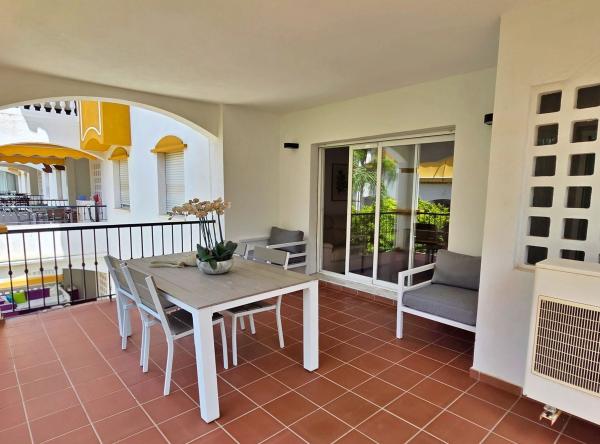 Venta de piso en Piso en Del Angel-nva Andalucia, 109, La Dama de Noche-La Alzambra, Marbella, Marbella
 photo 2
