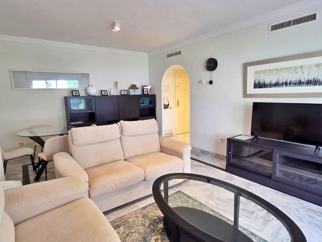 Venta de piso en Piso en Del Angel-nva Andalucia, 109, La Dama de Noche-La Alzambra, Marbella, Marbella
photo 4
