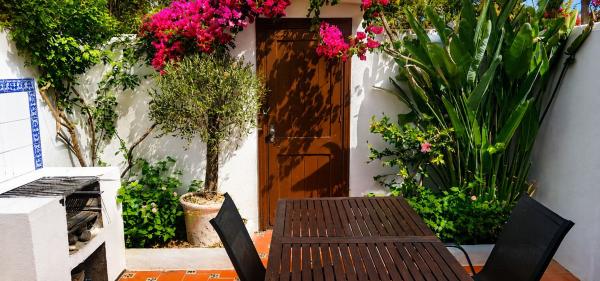 Chalet adosado en Calle Teodoro Rojo, 7, Villacana - Costalita - Saladillo, Estepona thumbnail 2