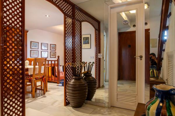 Chalet adosado en Bahia Azul, Guadalobón, Estepona thumbnail 3