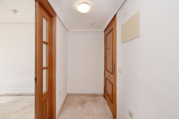 Продажа квартиры на Piso en Calle Grazalema, Centro, Estepona, Эстепона
 photo 4