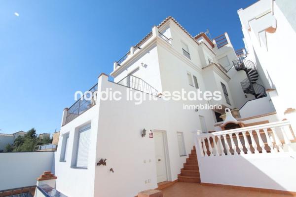 Chalet pareado en Frigiliana photo 1