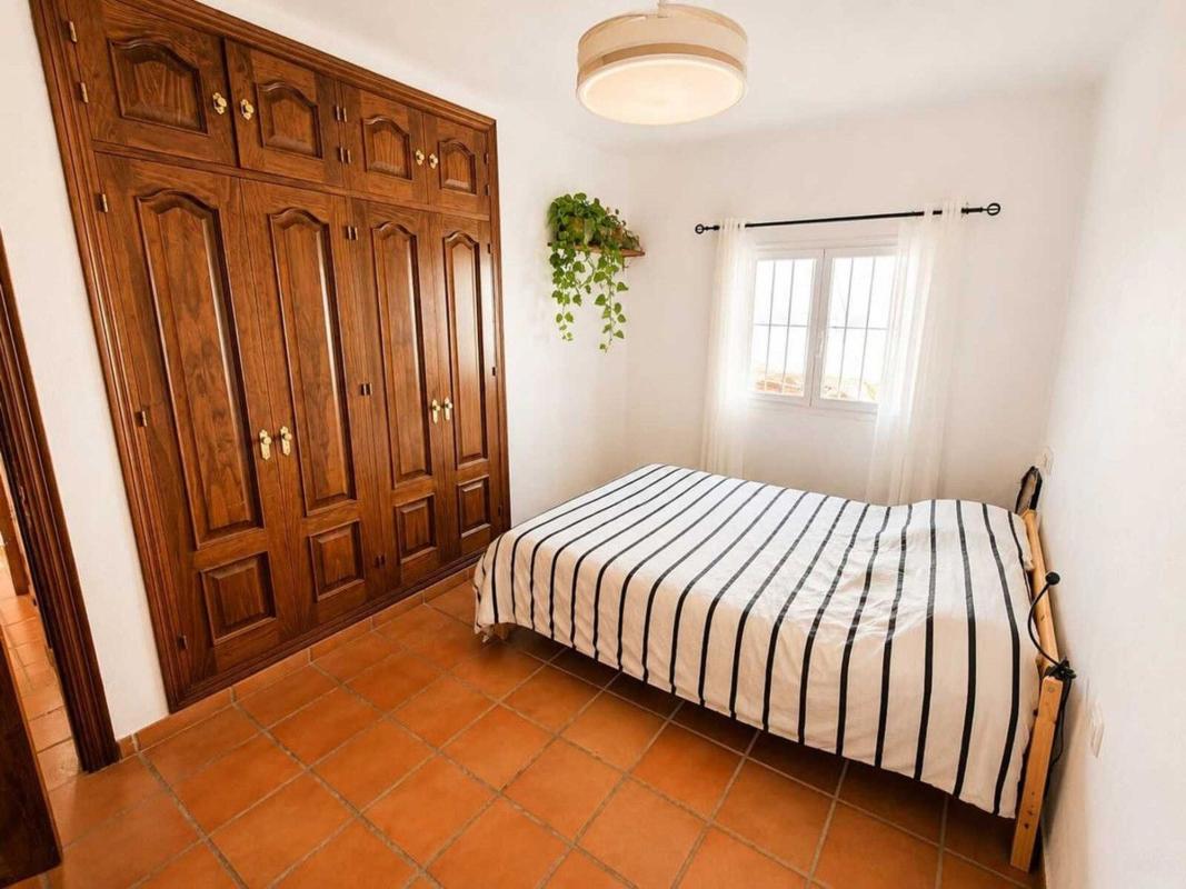 Venta de chalet adosado en  Chalet adosado en Cancelada, Estepona , Estepona photo 5