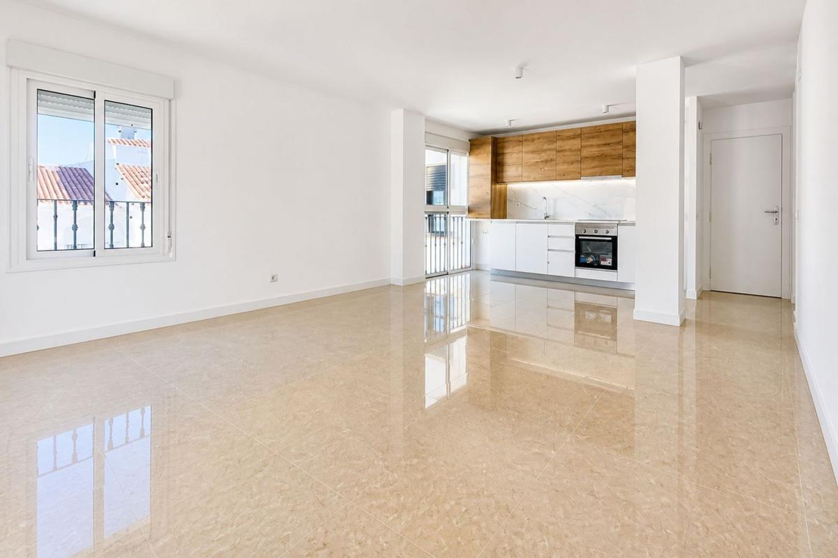 Venta de piso en Piso en Calle Duquesa de Arcos, San Luis de Sabinillas, Manilva, Manilva
photo 2
