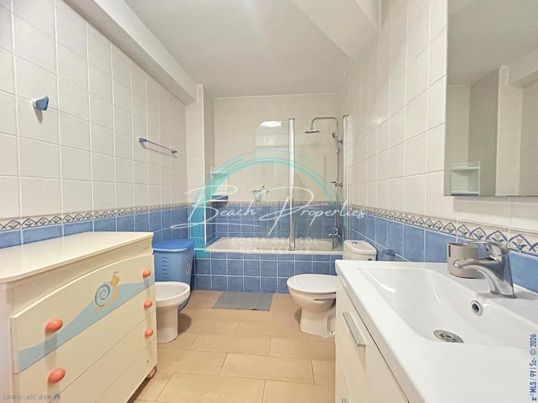 Sprzedaż mieszkania w Piso en Avda Pescia - Ctra de Frigiliana, Nerja, Nerja
photo 5