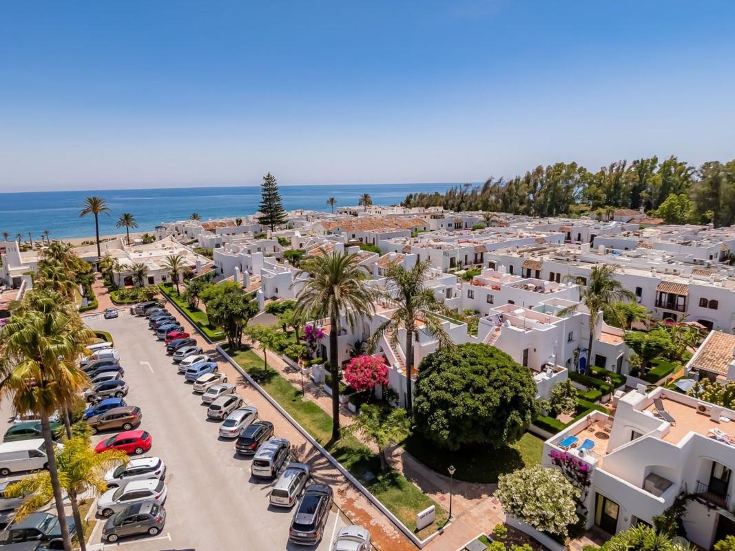 Venta de piso en Piso en Calle Pintor Picasso, Villacana - Costalita - Saladillo, Estepona, Estepona
photo 2