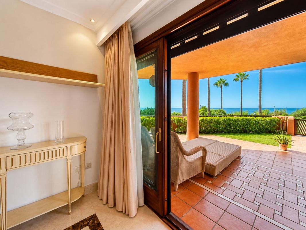 Venta de piso en Piso en Calle Océano Ártico, Kempinski, Estepona, Estepona
photo 3