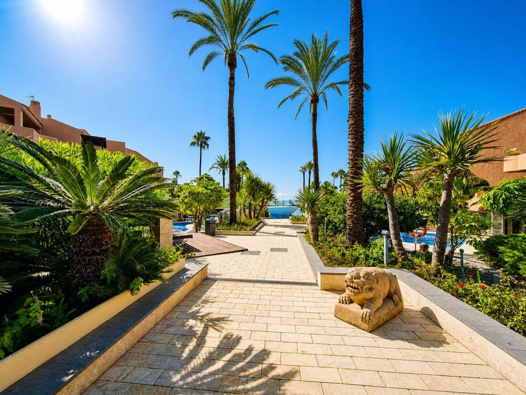 Venta de piso en Piso en Calle Océano Ártico, Kempinski, Estepona, Estepona
photo 5