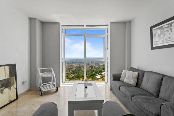 Venta de piso en Piso en Calle Cristóbal Alarcón, 77, Mijas Pueblo, Mijas, Mijas
 photo 1