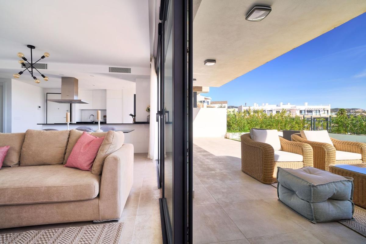 Venta de piso en Piso en Paraiso-Barronal, Estepona, Estepona
 photo 5
