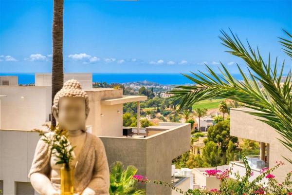Venta de piso en Piso en Los Arqueros-Puerto del Almendro, Benahavís, Benahavís
 photo 2