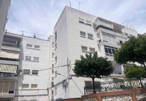 Продажа квартиры на Piso en Calle Peineta, Centro, Estepona, Эстепона
photo 1