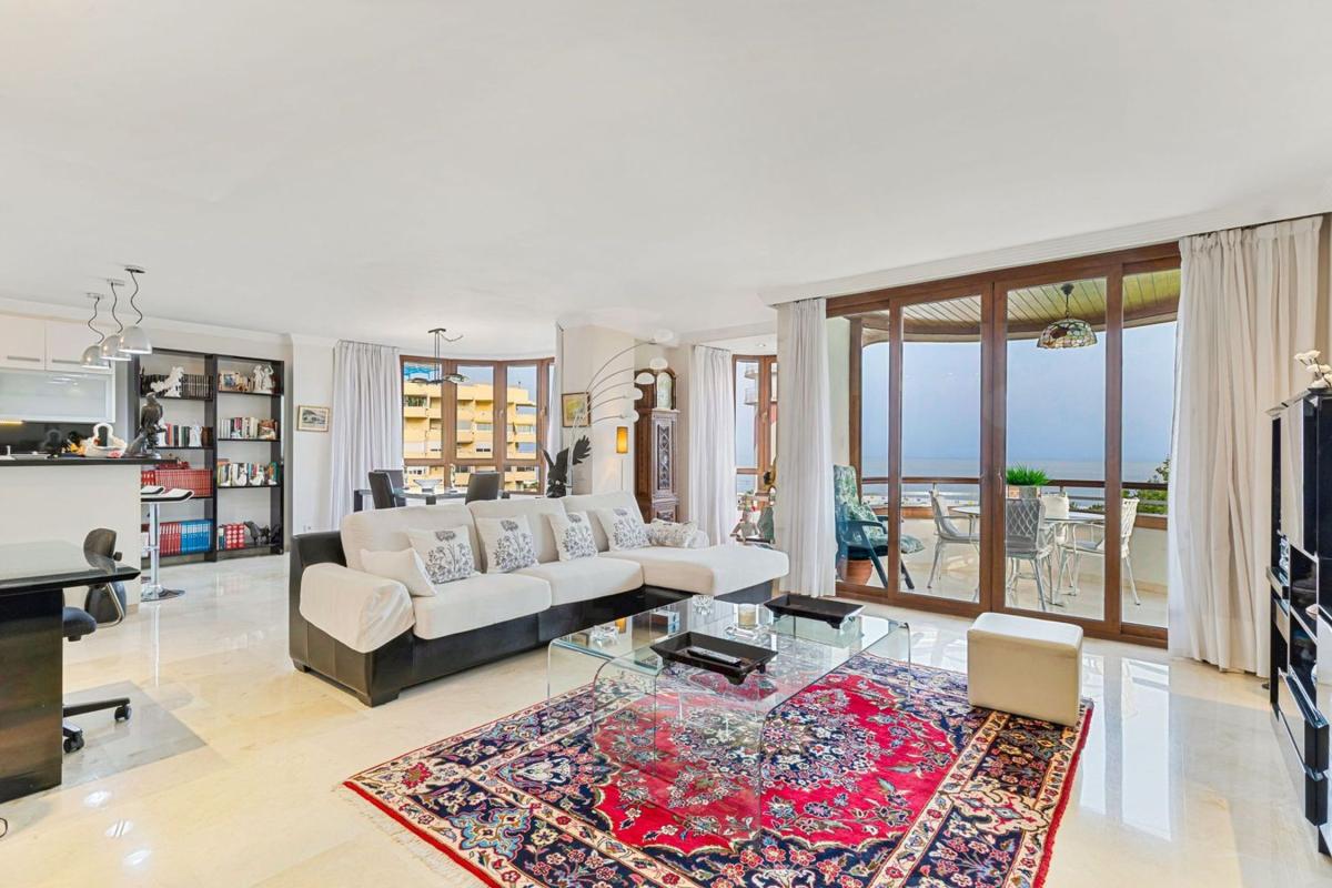 Продажа квартиры на Piso en Calle Nuestra Señora de Gracia, 28, Playa Bajadilla-Puertos, Marbella, Марбелла
photo 3