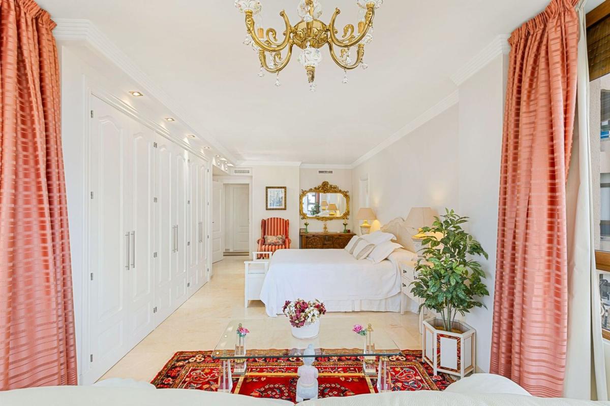 Продажа квартиры на Piso en Calle Nuestra Señora de Gracia, 28, Playa Bajadilla-Puertos, Marbella, Марбелла
photo 5