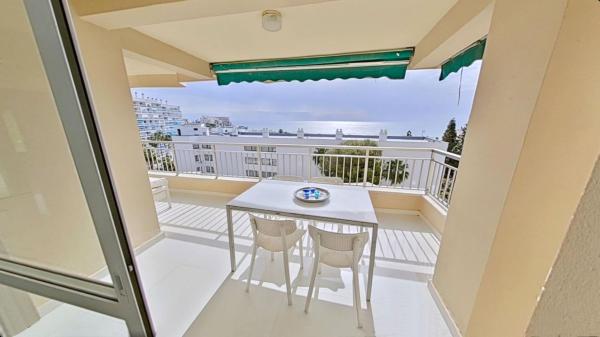 Venta de piso en Piso en Calle Al Andalus, Montemar, Torremolinos, Torremolinos
 photo 1