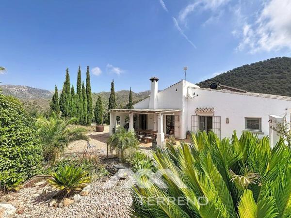 Casa o chalet independiente en Avda Pescia - Ctra de Frigiliana, Nerja thumbnail 2