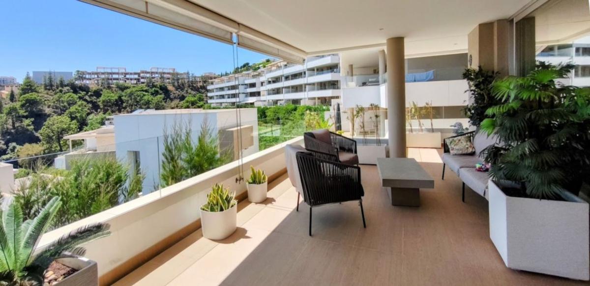 Venta de piso en Piso en Urbanización Botanic s/n, Los Arqueros-Puerto del Almendro, Benahavís, Benahavís
photo 5