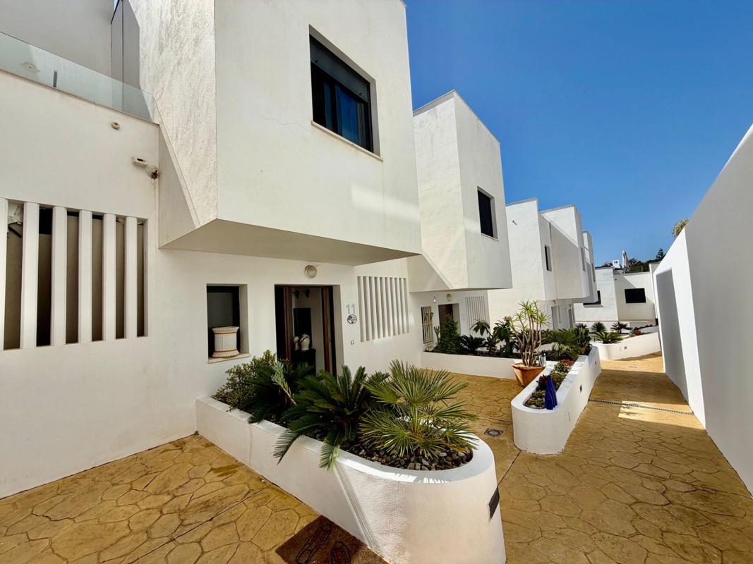 Venta de chalet adosado en Chalet adosado en Lomas de Marbella Club, Marbella , Marbella photo 3