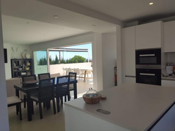 Casa o chalet independiente en Calle del Peral s/n, Seghers, Estepona thumbnail 2