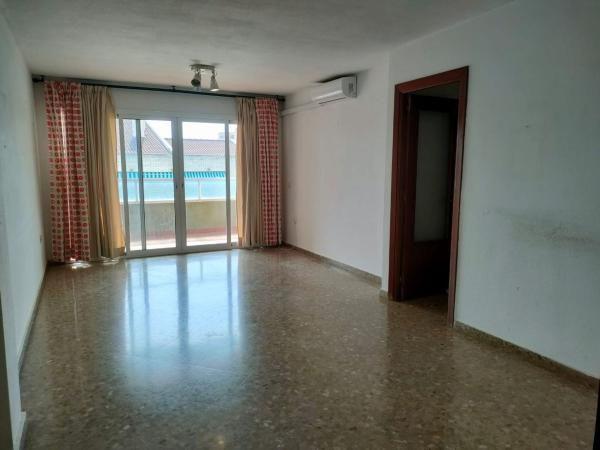 Venta de piso en Piso en Calle Magistrado Salvador Barbera, La Florida - Parque norte, Málaga, Málaga
photo 1