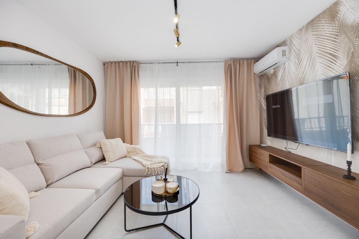 Sale of apartment in Piso en Goleta, 3, Playa del Cura, Torrevieja, Torrevieja
photo 3