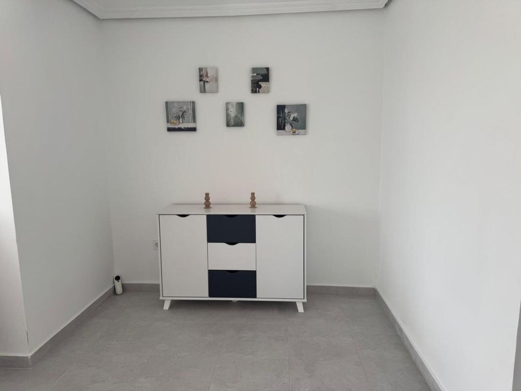 Sale of apartment in Piso en Juan XXIII, Alicante / Alacant, Alicante
photo 4