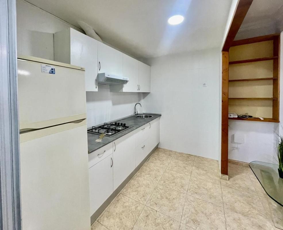 Venta de piso en Piso en Calle Pascual de la Mata, Carolinas Altas, Alicante / Alacant, Alicante / Alacant
photo 5