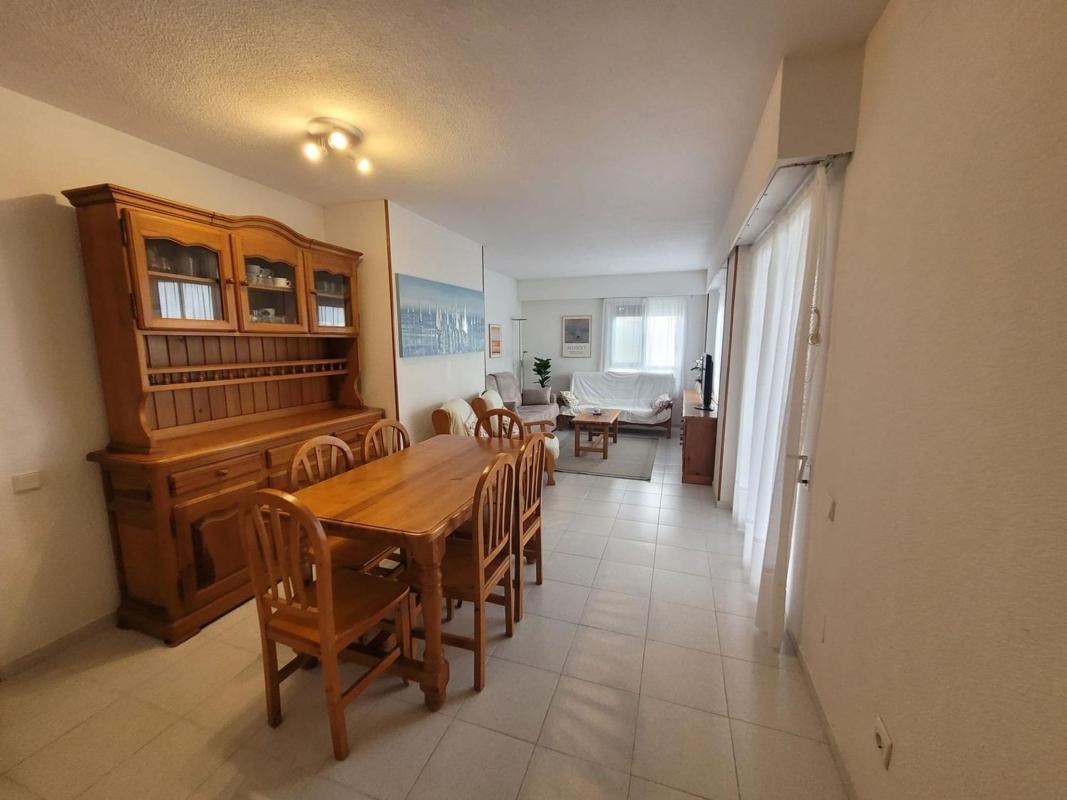 Sale of apartment in Piso en El Palmeral-Urbanova-Tabarca, Alicante / Alacant, Alicante
photo 1