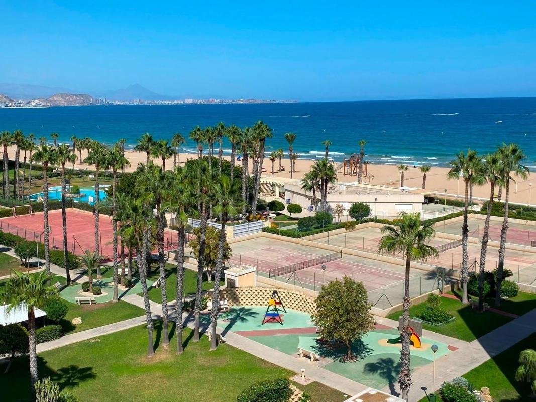 Sale of apartment in Piso en El Palmeral-Urbanova-Tabarca, Alicante / Alacant, Alicante
photo 2