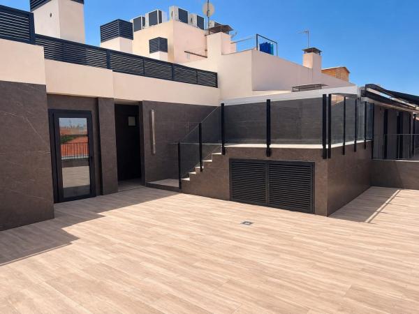Venta de piso en Piso en Calle Díaz Moreu, San Antón, Alicante / Alacant, Alicante / Alacant
thumbnail 2