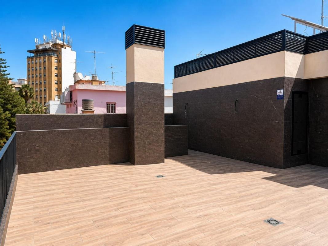 Venta de piso en Piso en Calle Díaz Moreu, San Antón, Alicante / Alacant, Alicante / Alacant
photo 3