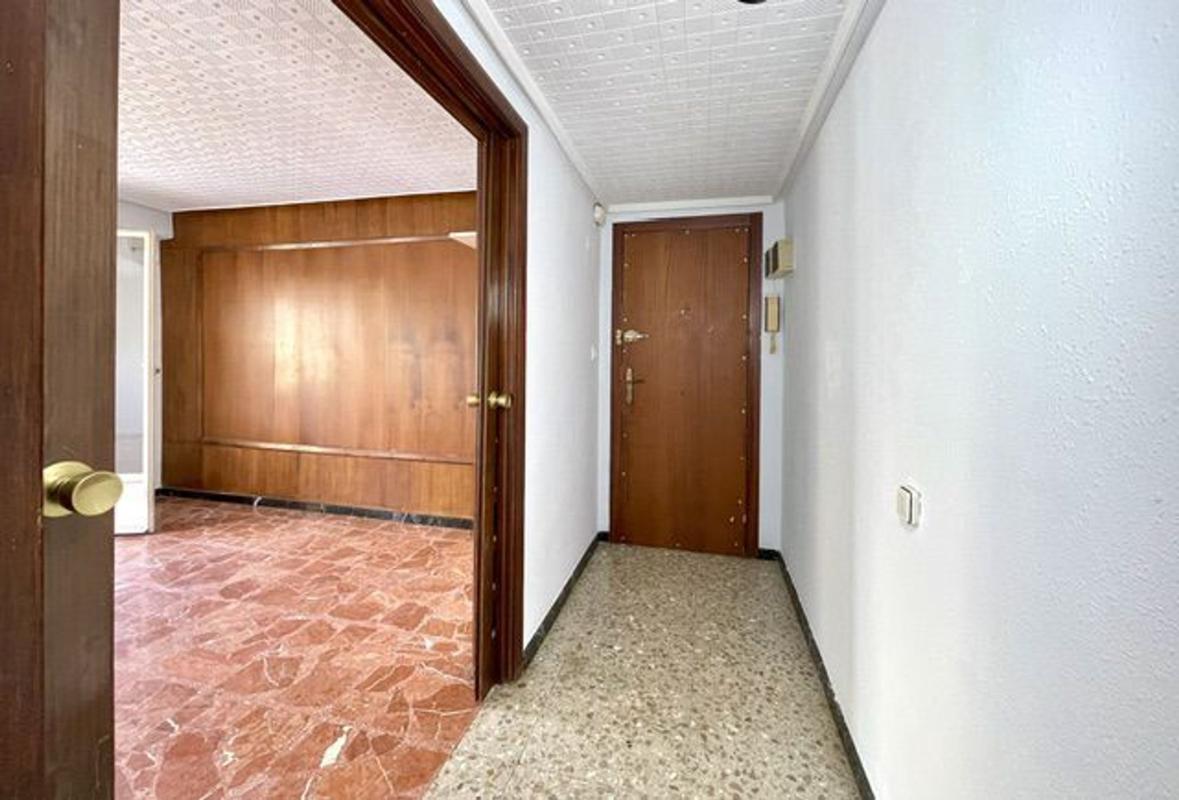 Venta de piso en Piso en Calle Doctor Buades, Carolinas Altas, Alicante / Alacant, Alicante / Alacant
photo 2