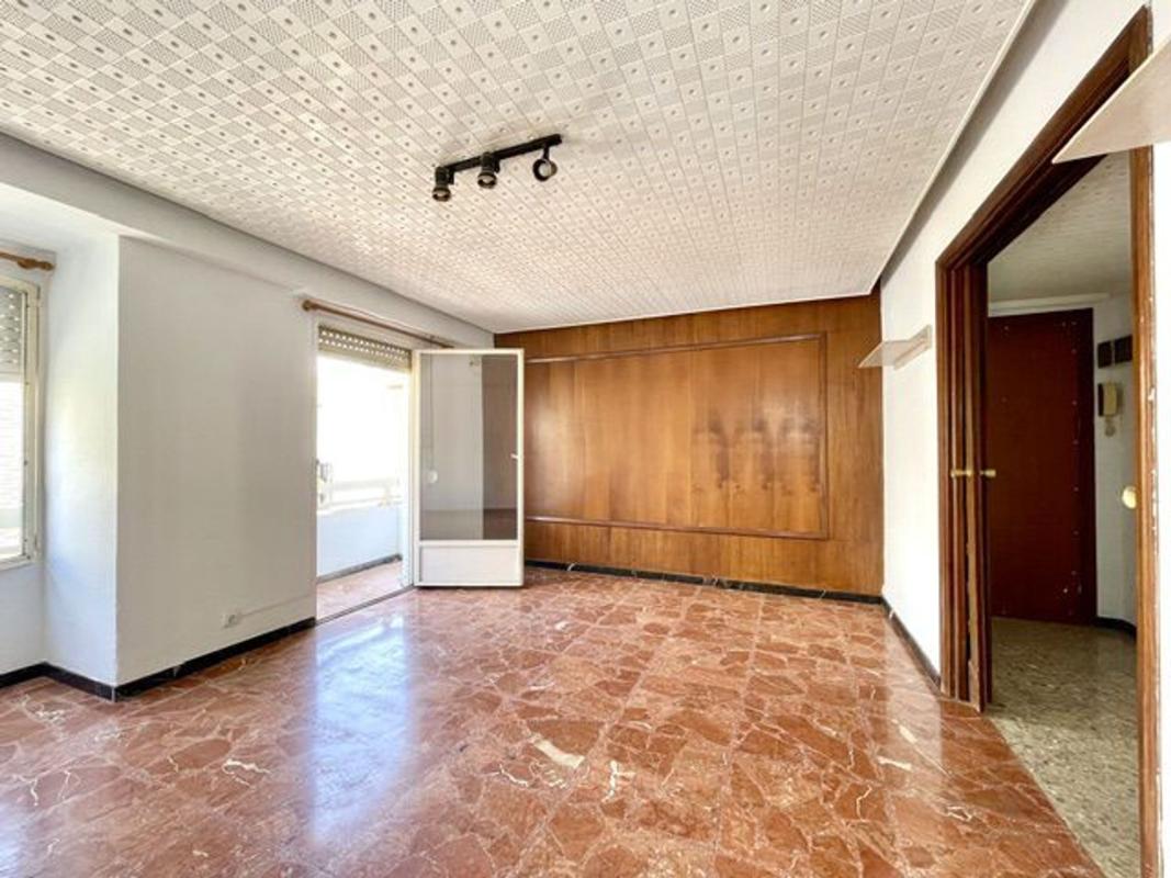 Venta de piso en Piso en Calle Doctor Buades, Carolinas Altas, Alicante / Alacant, Alicante / Alacant
photo 3