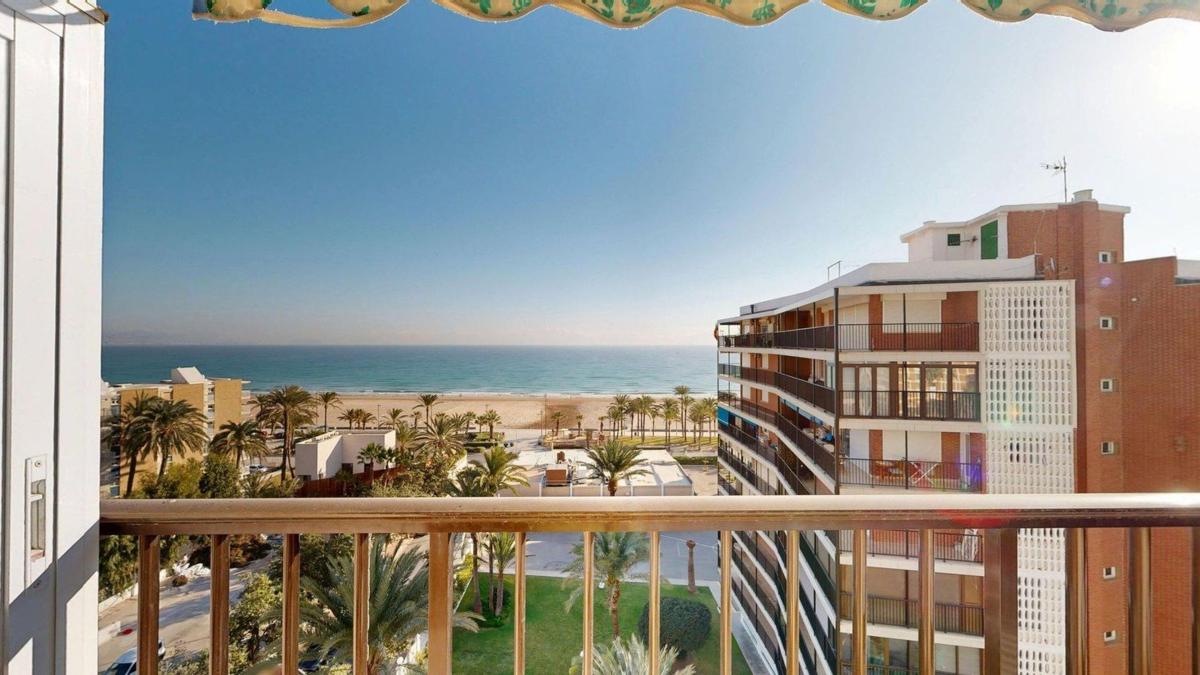 Продажа квартиры на Piso en Av Paises Escandinavos, 5, Playa de San Juan, Alicante / Alacant, Аликанте / Алакант
 photo 2