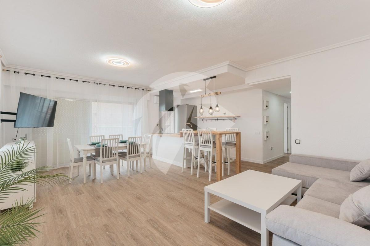 Продажа квартиры на Piso en Avenida Países Escandinavos, Playa de San Juan, Alicante / Alacant, Аликанте / Алакант
photo 4