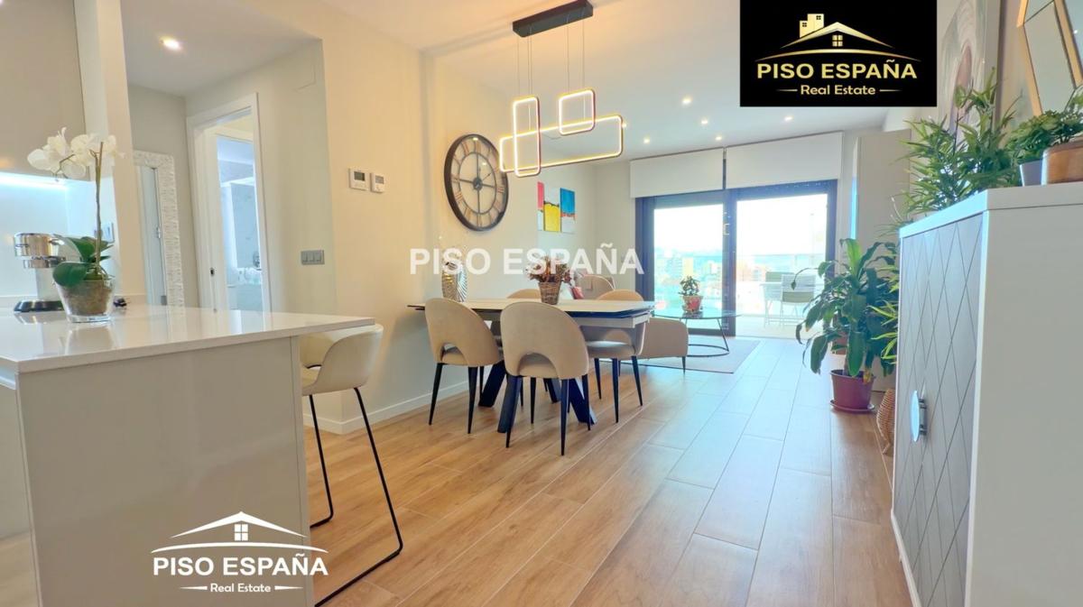 Venta de piso en Piso en CL Violoncellista Perello, PAU 5, Alicante / Alacant, Alicante / Alacant
photo 4