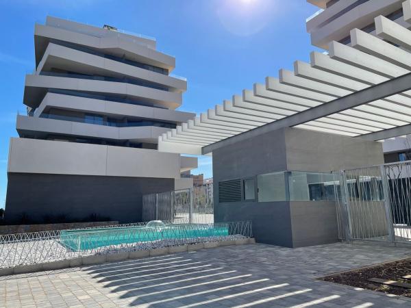 Venta de piso en Piso en Avenida Naciones, 30, PAU 5, Alicante / Alacant, Alicante / Alacant
 photo 2