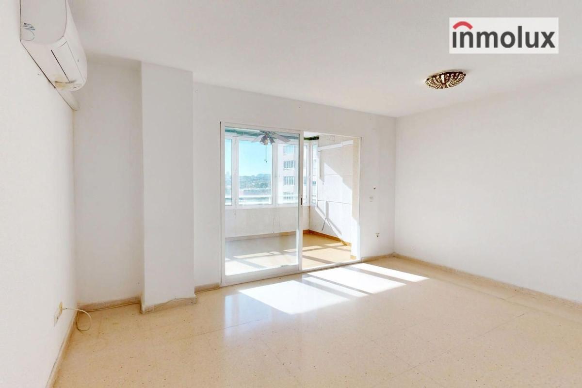 Venta de piso en Piso en Avenida Esportista Miriam Blasco, 18, La Albufereta, Alicante / Alacant, Alicante / Alacant
photo 5