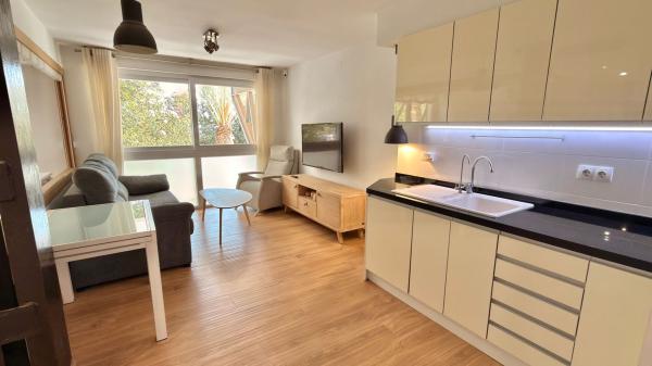 Venta de piso en Piso en Avenida de la Costa Blanca, Playa de San Juan, Alicante / Alacant, Alicante / Alacant
thumbnail 2