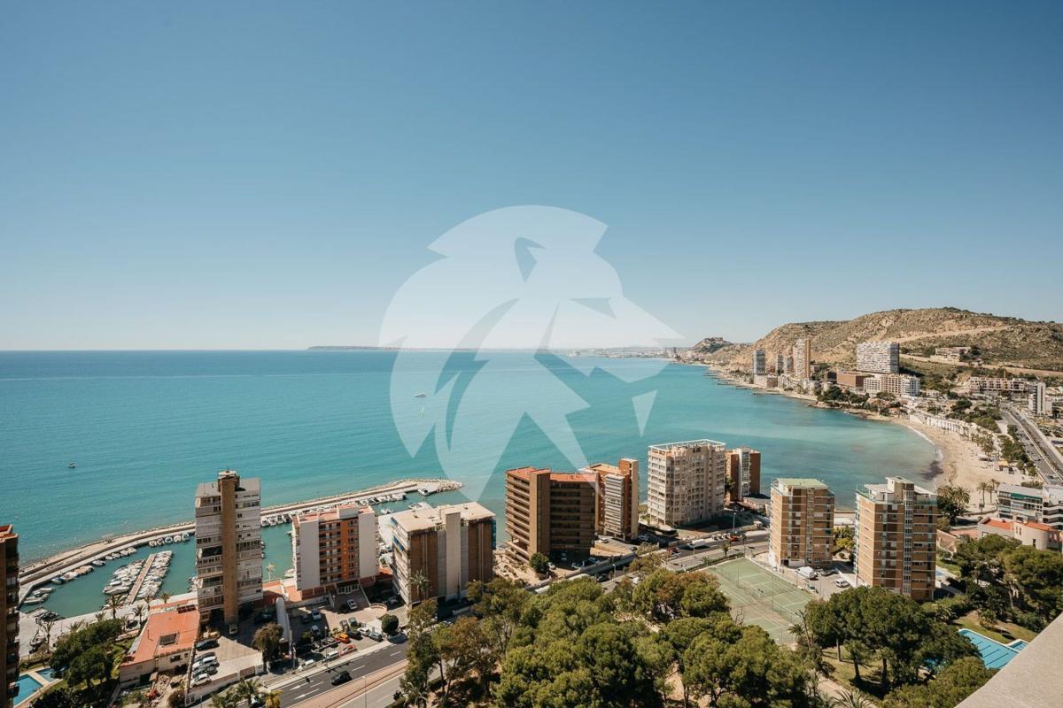 Продажа квартиры на Piso en Calle Diosa Tanit, La Albufereta, Alicante / Alacant, Аликанте / Алакант
photo 1