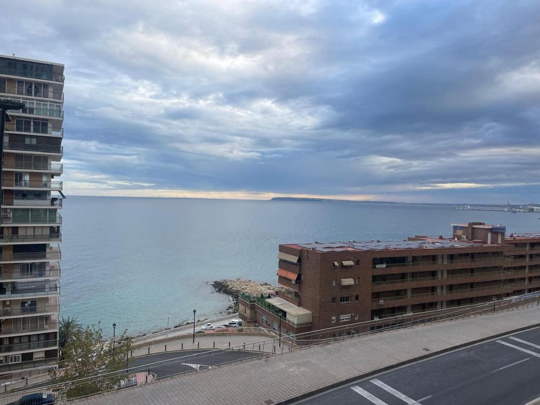 Sale of apartment in Piso en Avenida de Villajoyosa, La Albufereta, Alicante / Alacant, Alicante
photo 2