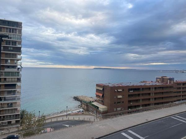 Venta de piso en Piso en Avenida de Villajoyosa, La Albufereta, Alicante / Alacant, Alicante / Alacant
thumbnail 2