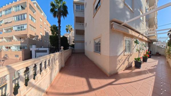 Venta de piso en Piso en Calle Britania, Alicante Golf, Alicante / Alacant, Alicante / Alacant
 photo 1