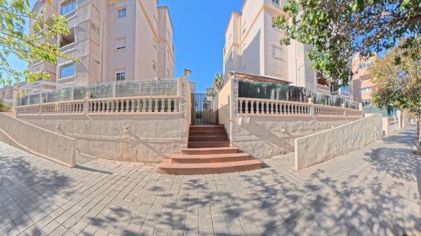 Venta de piso en Piso en Calle Britania, Alicante Golf, Alicante / Alacant, Alicante / Alacant
 photo 4