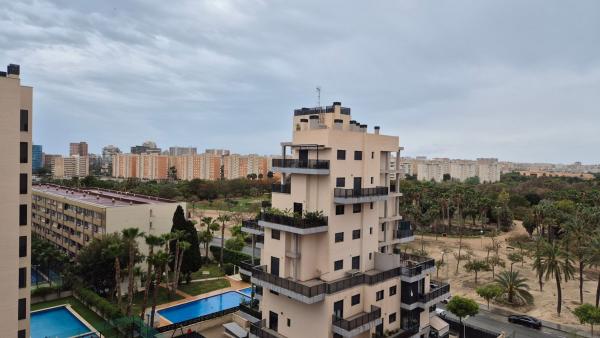 Продажа квартиры на Piso en Periodista Tirso Marín, 16, PAU 5, Alicante / Alacant, Аликанте / Алакант
thumbnail 3