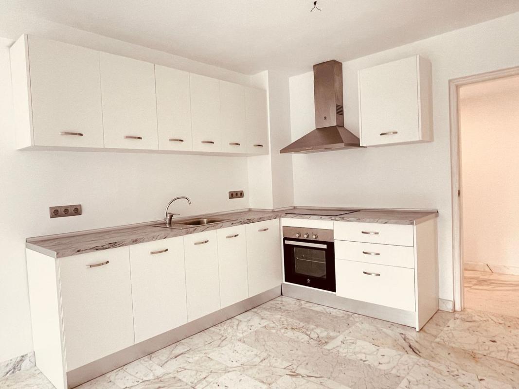 Продажа квартиры на Piso en Av. Deportista Miriam Blasco, La Albufereta, Alicante / Alacant, Аликанте / Алакант
photo 1