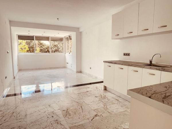 Venta de piso en Piso en Av. Deportista Miriam Blasco, La Albufereta, Alicante / Alacant, Alicante / Alacant
thumbnail 2