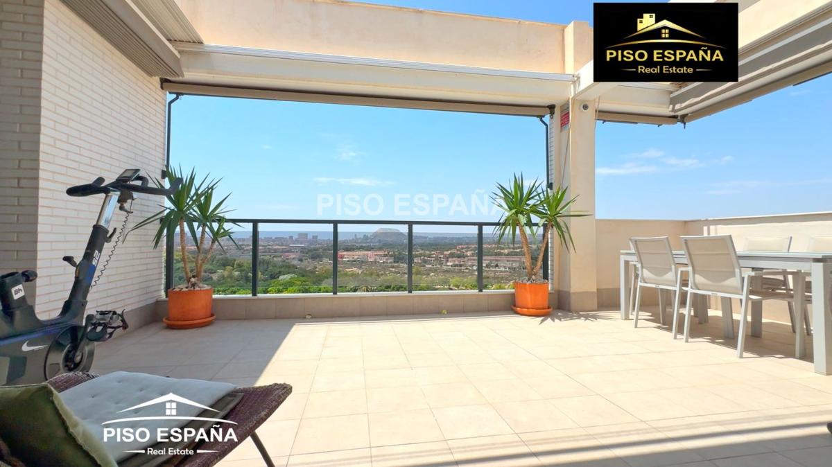Sprzedaż poddasza w Ático en Periodista Tirso Marin, PAU 5, Alicante / Alacant, Alicante / Alacant photo 5