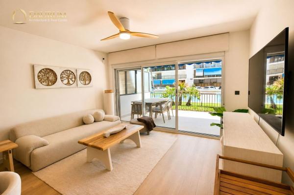 Продажа квартиры на Piso en Avenida de Niza, PAU 5, Alicante / Alacant, Аликанте / Алакант
photo 1
